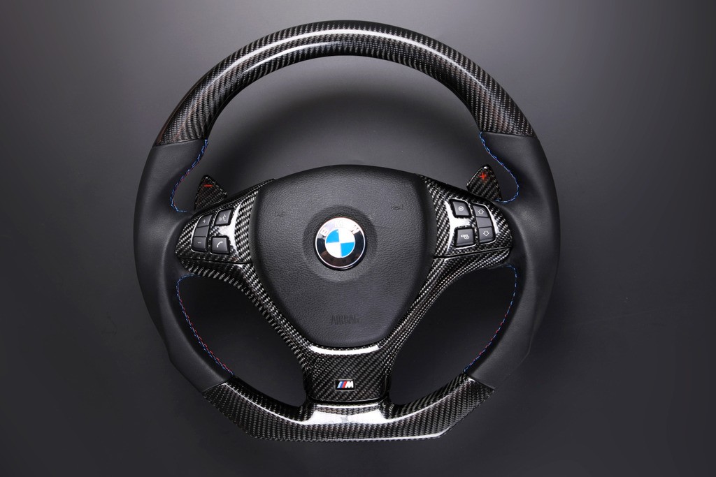 carbon-fiber-steering-wheel (7)