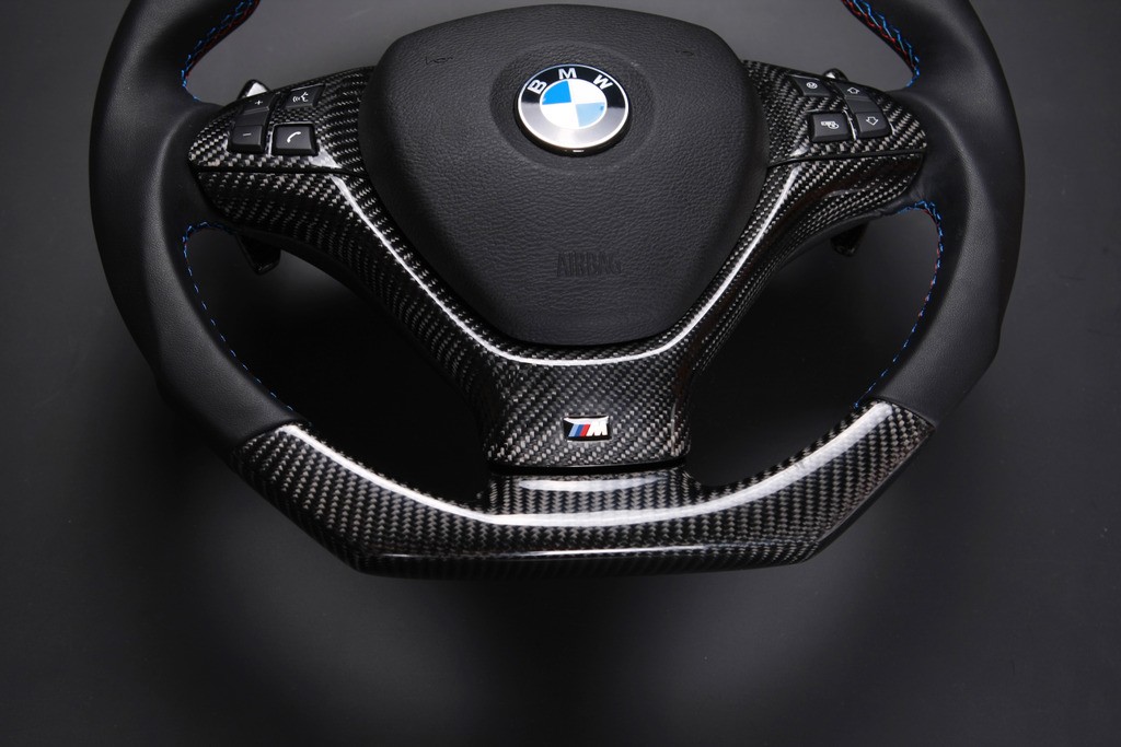 carbon-fiber-steering-wheel (9)